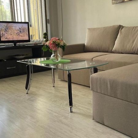 Lotos Apartament Apartment Burgas Exterior photo