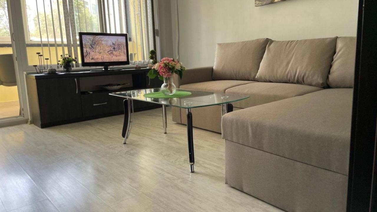 Lotos Apartament Apartment Burgas Exterior photo